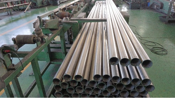 為什么在不銹鋼管焊接的時候需要加氮氣呢？